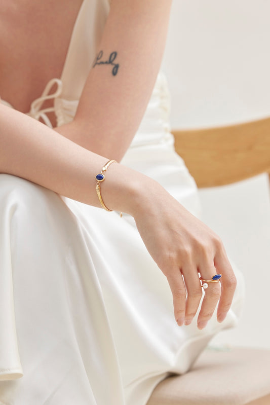 Vintage gold lapis lazuli bracelet