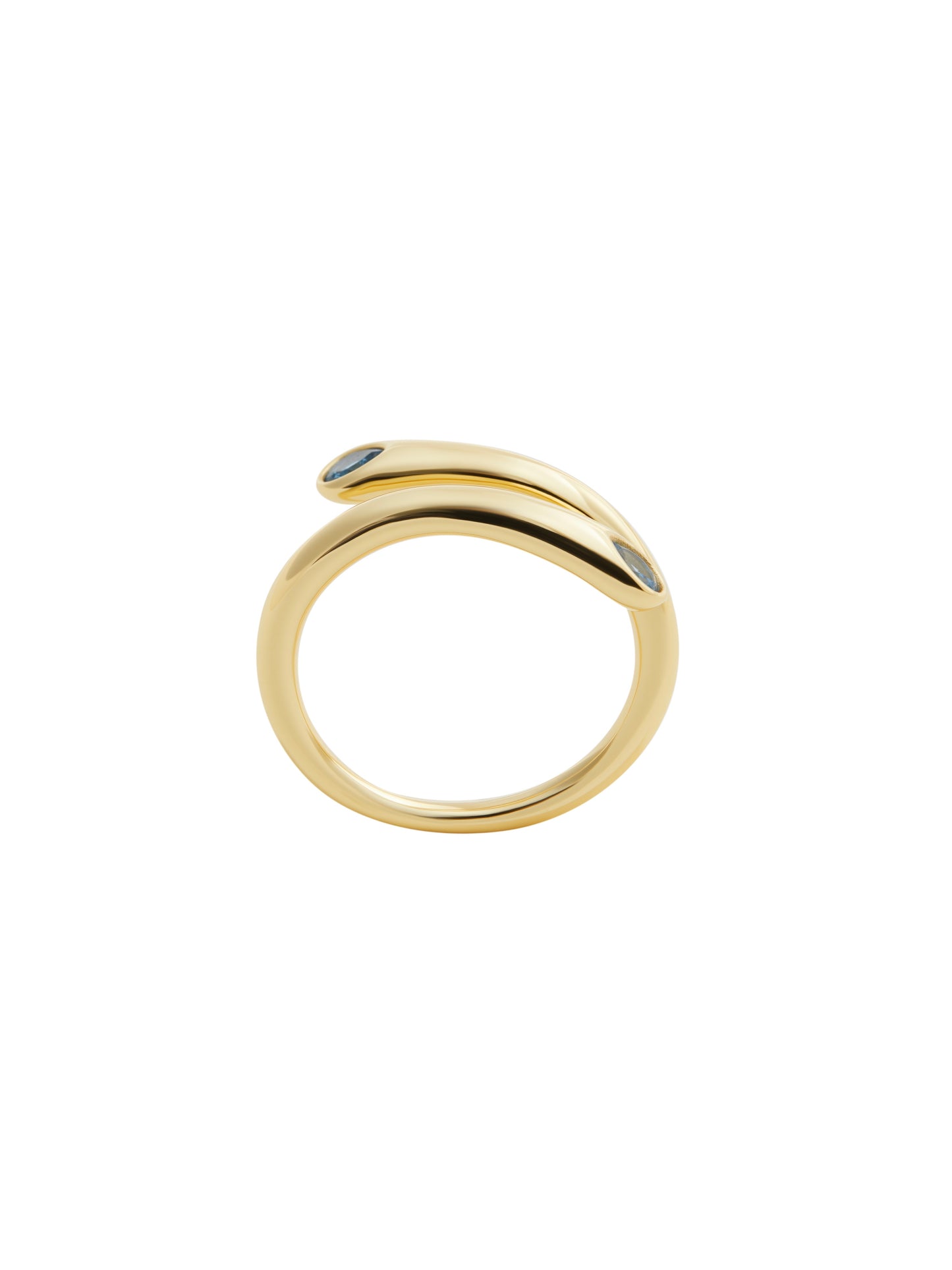 Simple lines surround K gold ring